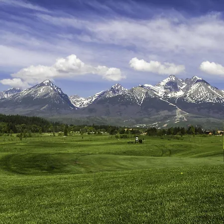 International 4* Vel'ka Lomnica